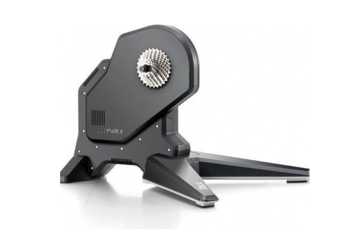 Home Trainer Tacx Flux S Smart T2900S à transmission directe avec puissance 1500 W et simulation de pente 10 % Home Trainer Tacx Flux S Smart T2900S à transmission directe avec puissance 1500 W et simulation de pente 10 %